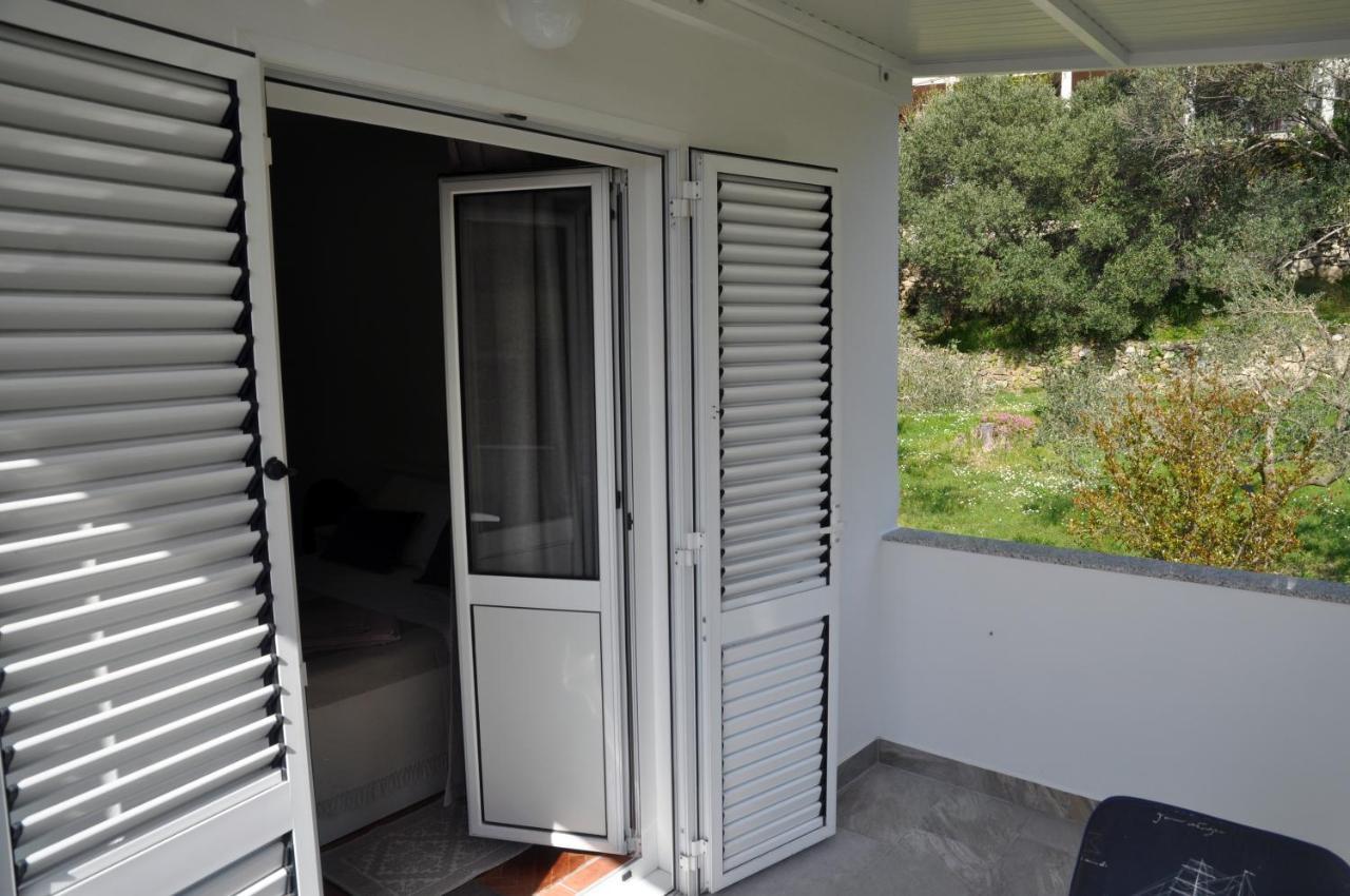 Rose Rooms At Island Of Rab Banjol Exteriör bild